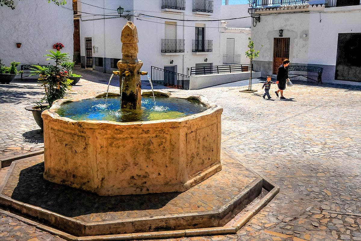 Fuente de Cáñar, despoblación, medio rural