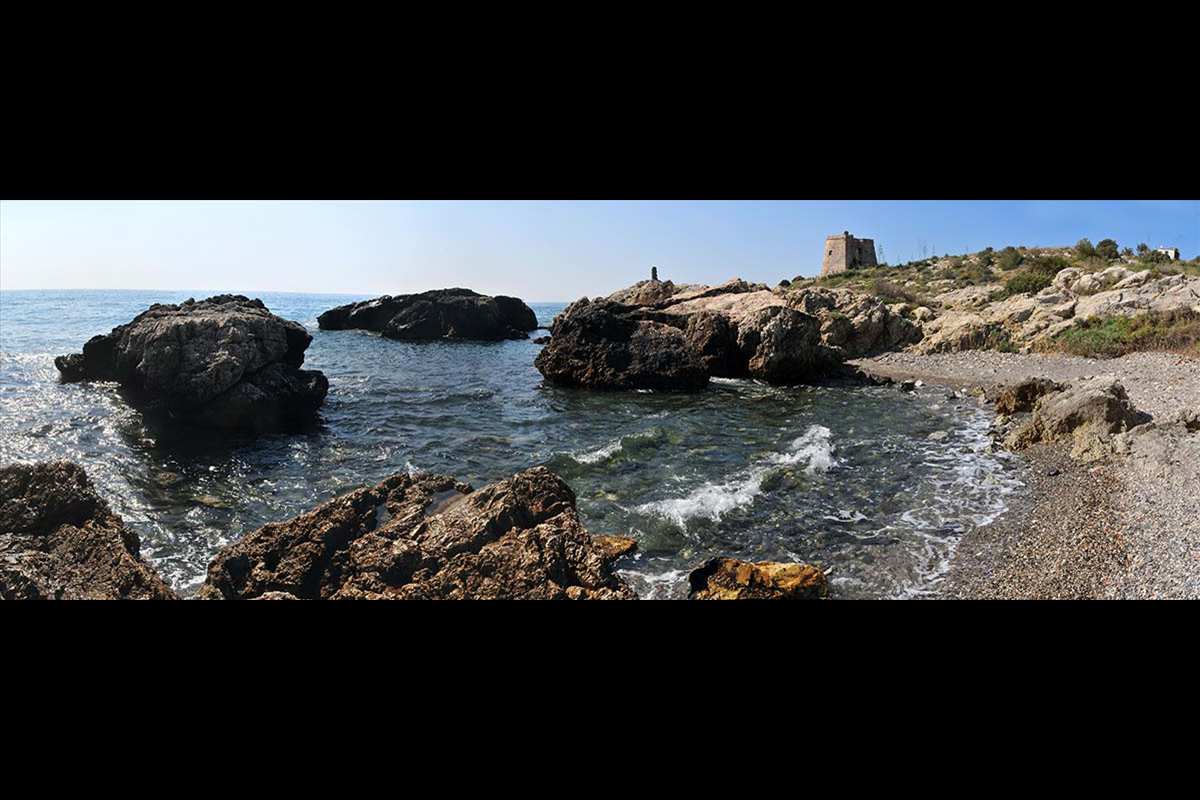 Playa del Pozuelo, Almuñecar, aguas someras