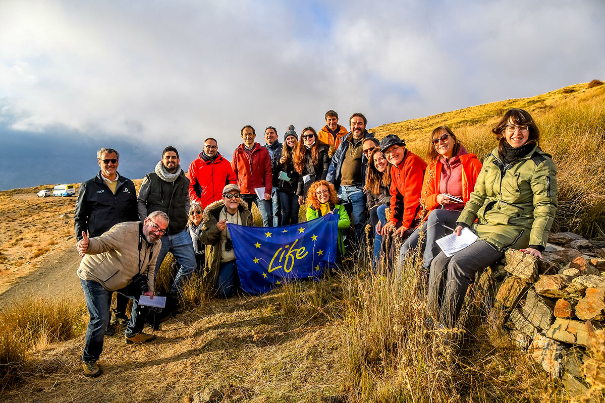 Grupo de periodistas y técnicos de Life Adaptamed