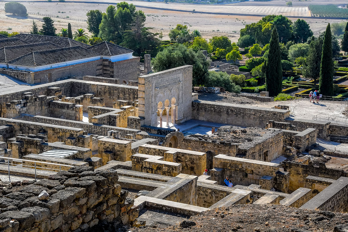 medinaazahara06