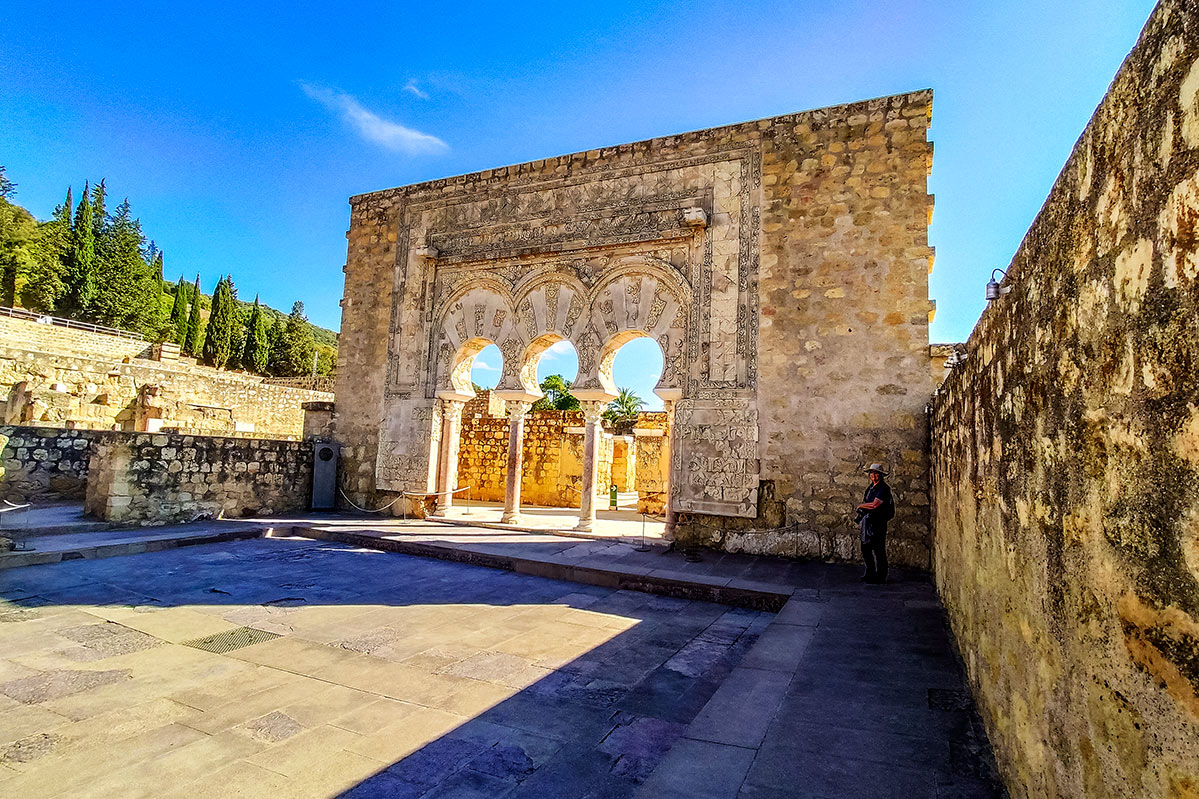 medinaazahara12