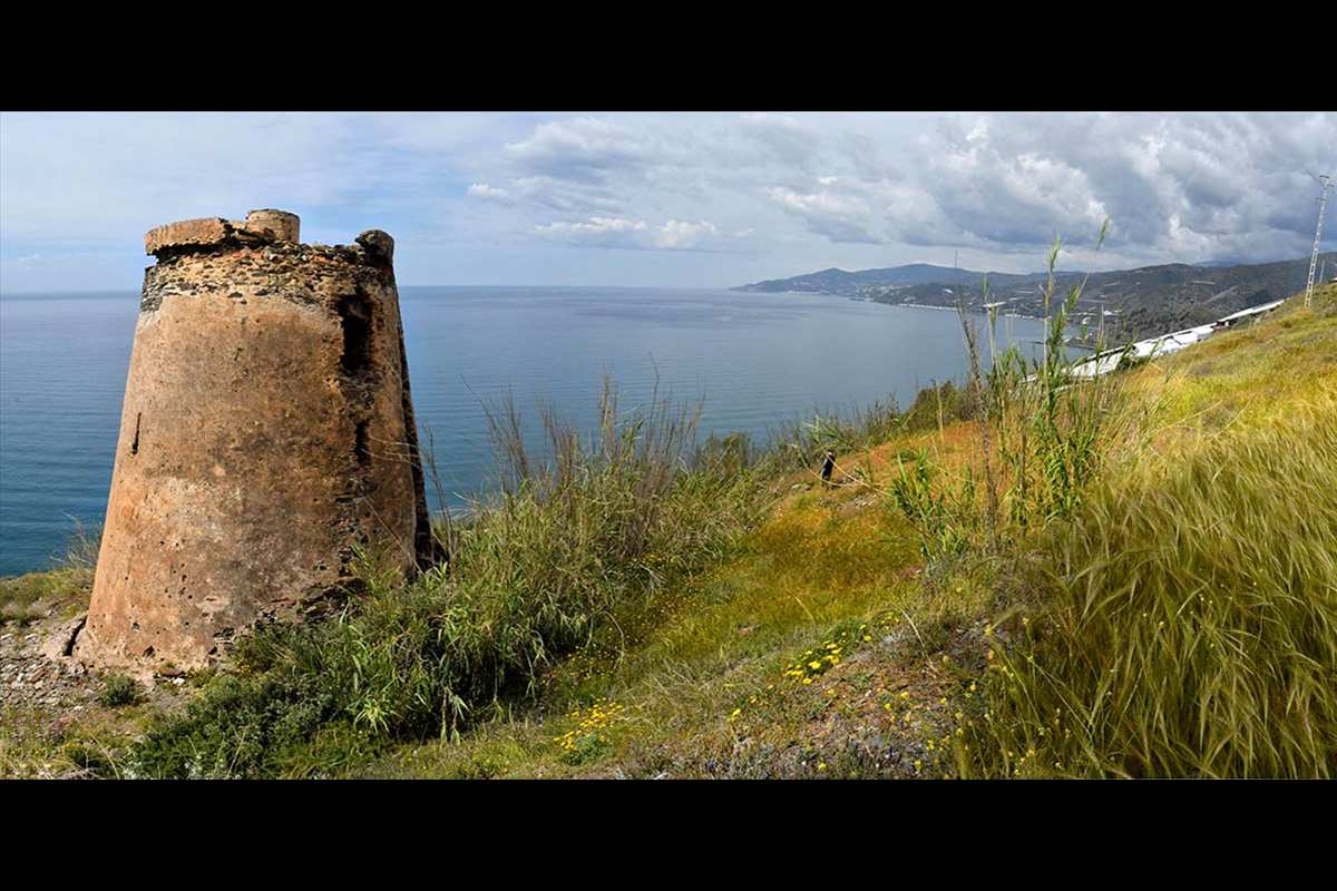 TORRE DE PUNTA NEGRA